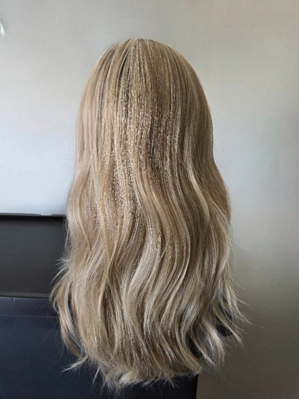Cafe Collection- Belle Tress, Peerless 22 HF E Version Wig-ROOTBEER FLOAT BLONDE - Picture 10 of 15